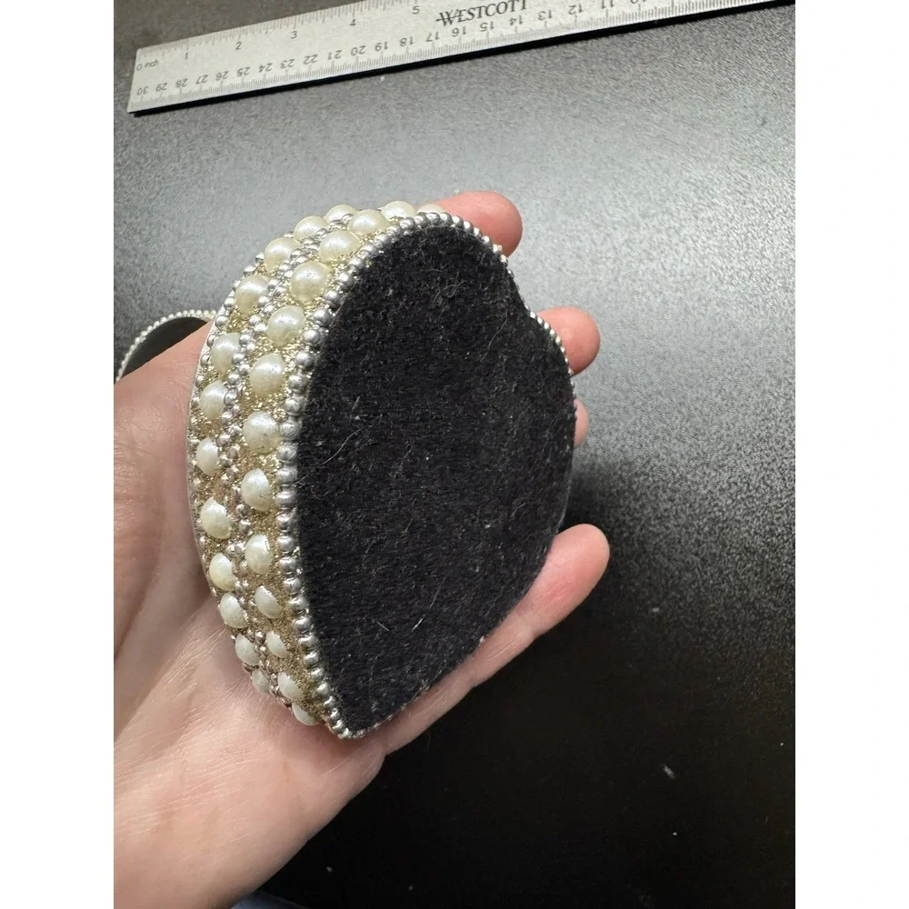 Pearl Beaded Heart Trinket Jewelry Box‎ Faux Pearl Silver Tone Keepsake Box